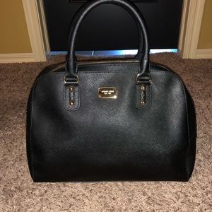 Ladies Michael Kors black purse
